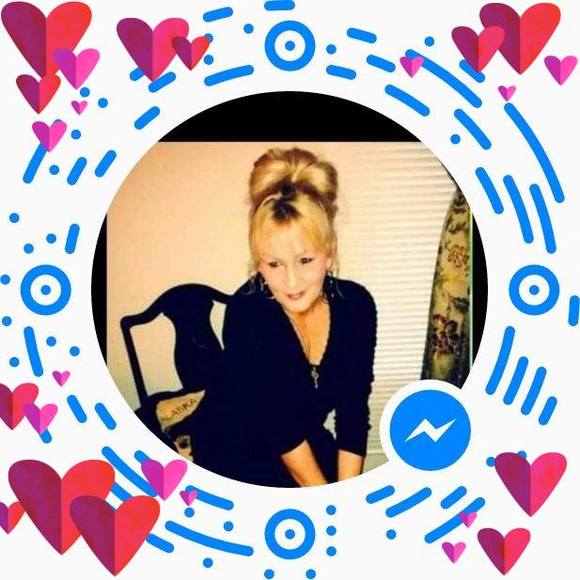 Meet your Posher, Rebecca Jean - Picture 1 of 2